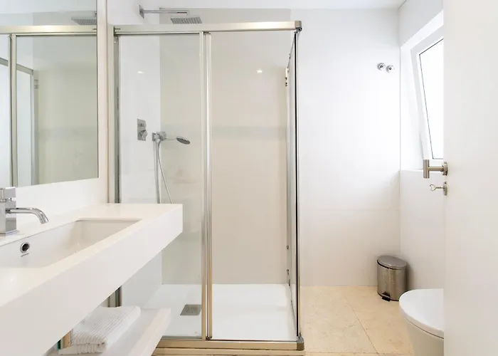 Prime Modern And Lissabon